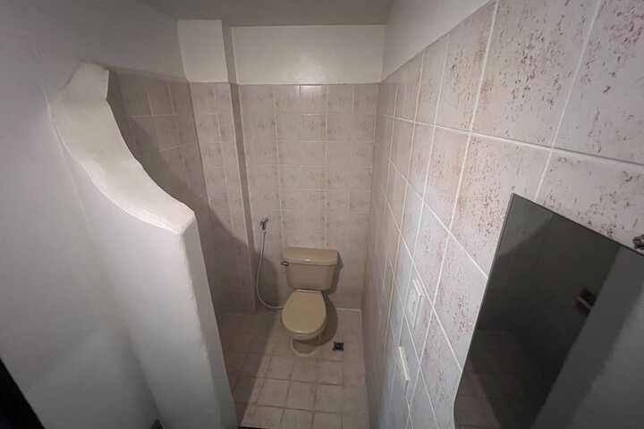 Room 46 of 68