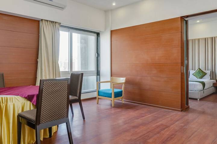Room 15 of 37