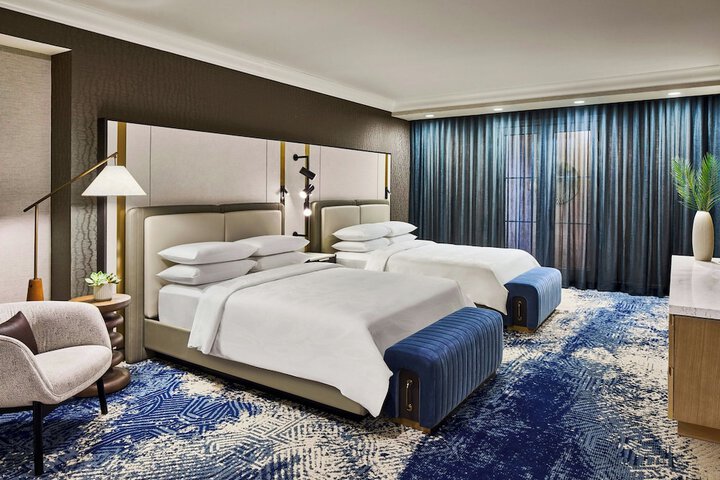 Room 28 of 192