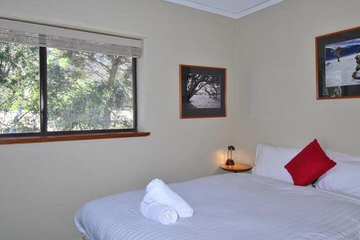 Mowamba A1 - Private Holiday Home