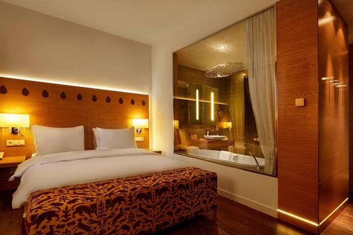 Room 60 of 194