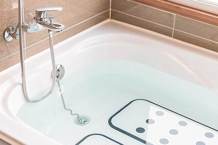 Jetted tub