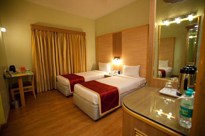 Room 4 of 49