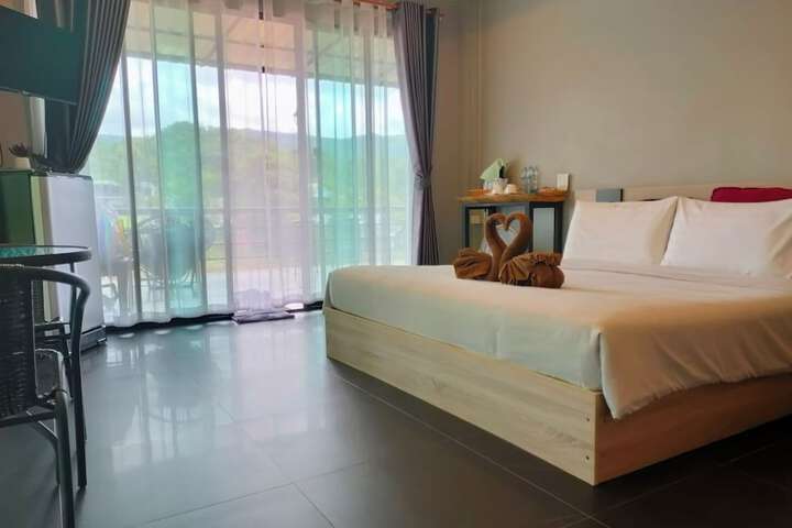 Room 7 of 62