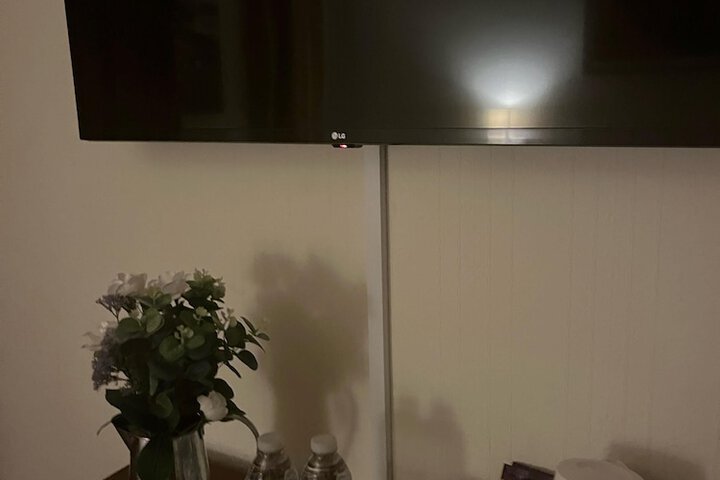Room 4 of 19