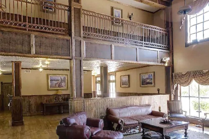Lobby Entry