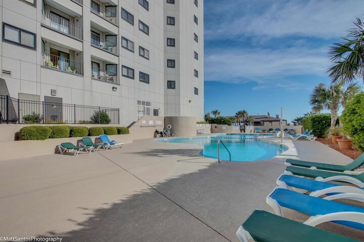 Hotel with Pool