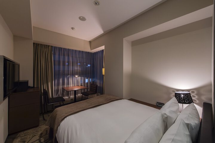 Room 15 of 52