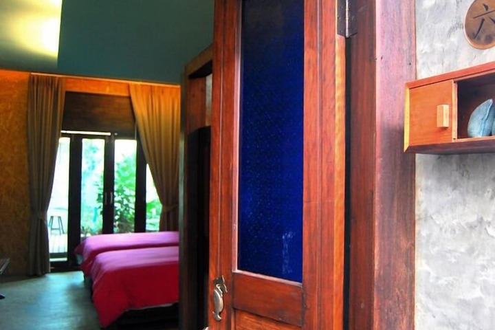 Room 12 of 47