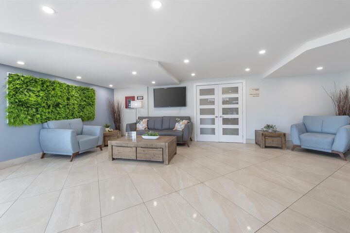 Guest Lobby
