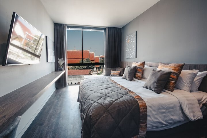 Room 6 of 20