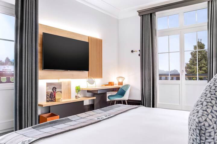 Room 30 of 114