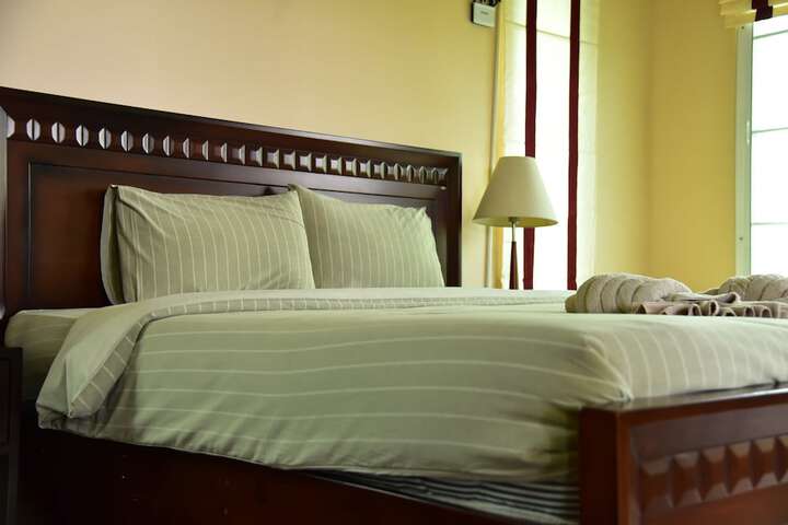 Room 8 of 49
