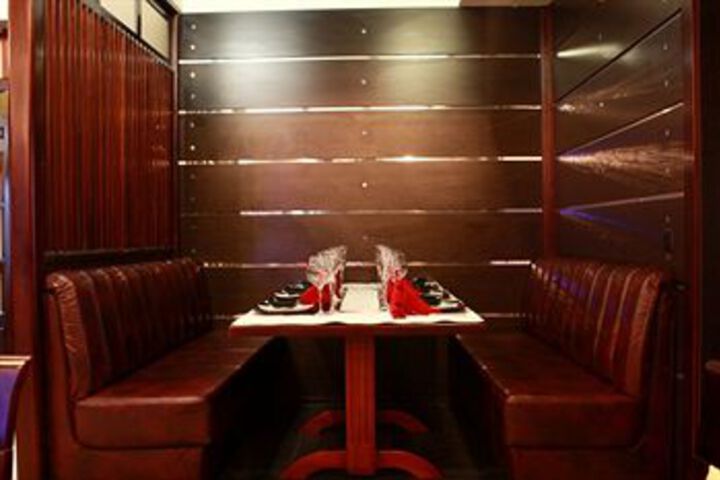 Dining 42 of 49