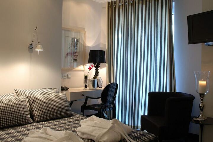 Room 15 of 30