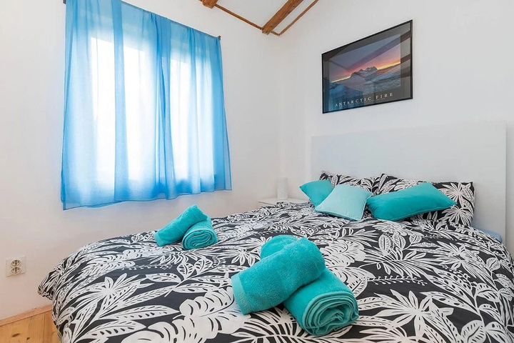 Nice Home in Porec With Wifi Outdoor Swimming Pool and 2 Bedrooms
