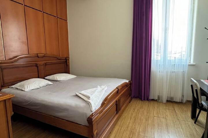 Room 50 of 126