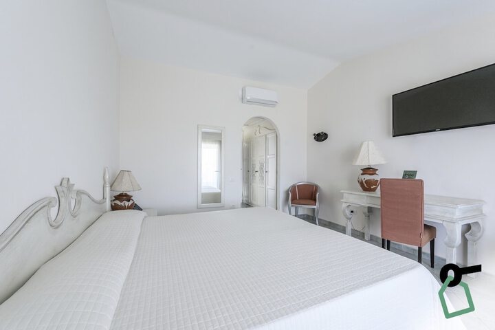 Room 15 of 59