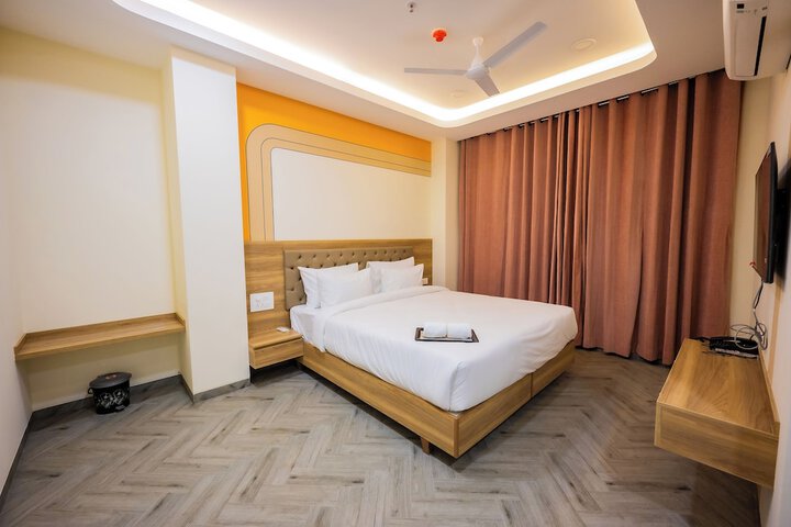 Room 7 of 31