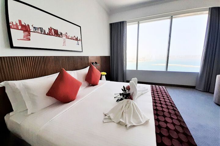 Room 4 of 52