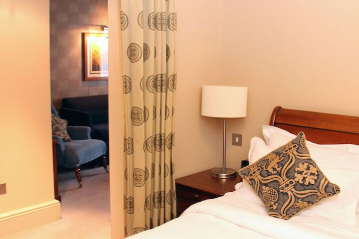 Room 9 of 49