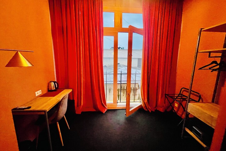 Room 55 of 116
