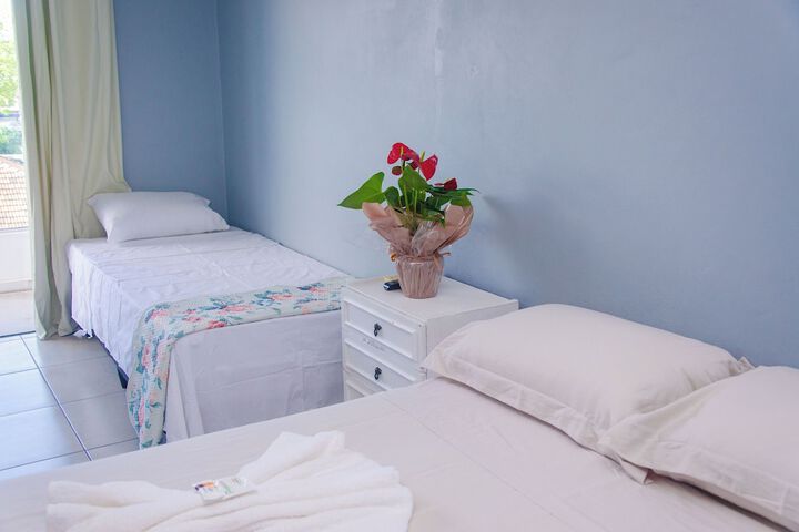 Room 16 of 34