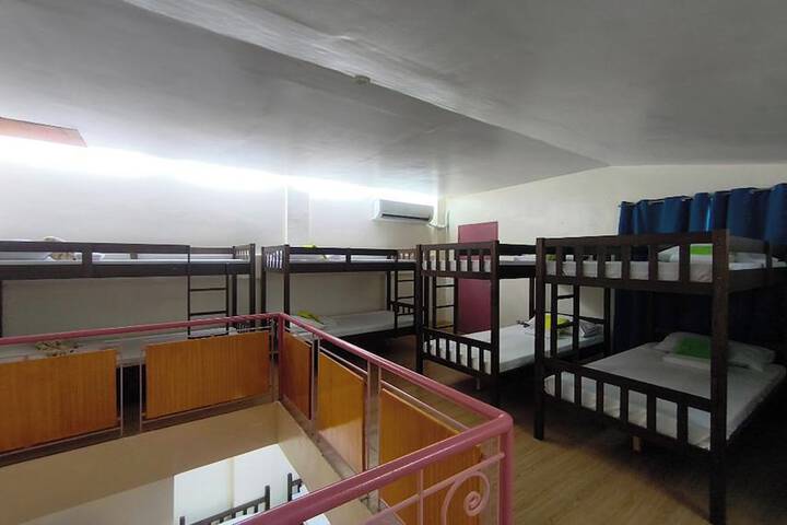 Room 16 of 41