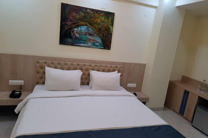 Room 13 of 71