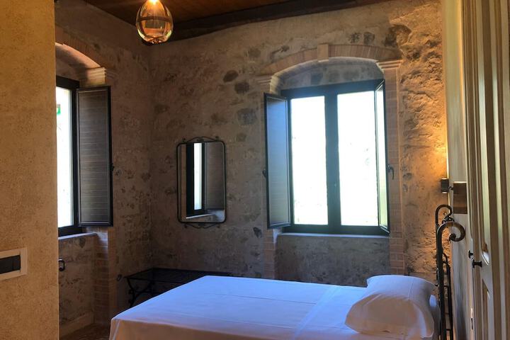 Room 5 of 39