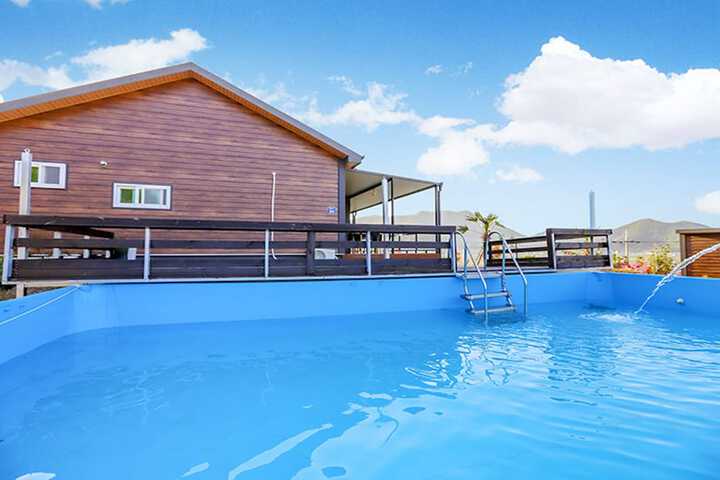 Pool 34 of 36
