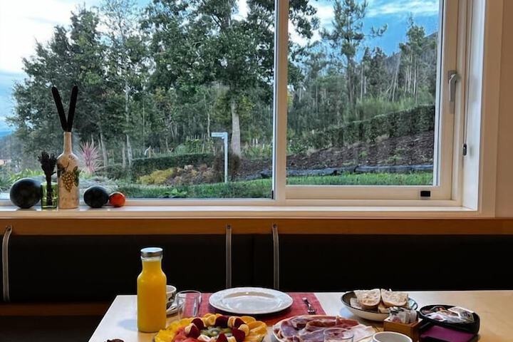 Breakfast/Coffee Service 28 of 43