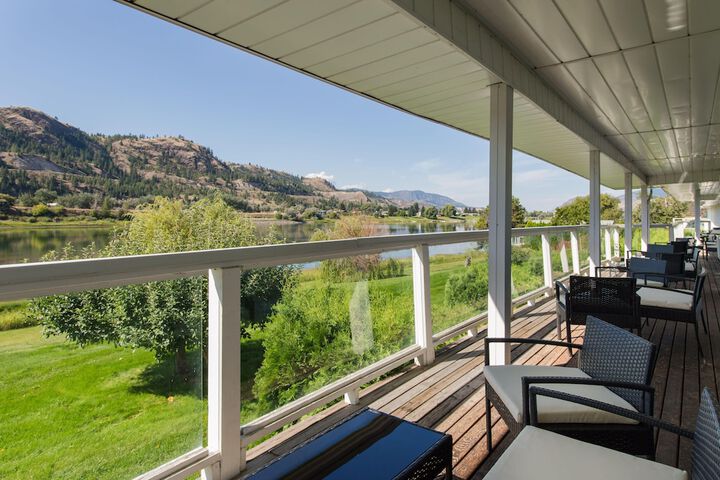 Terrace/Patio 55 of 56