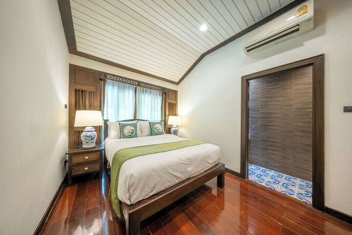 Room 43 of 127