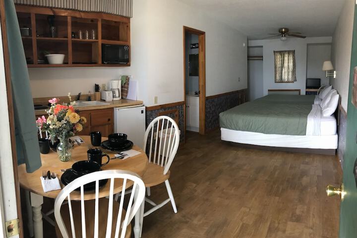Room 11 of 29