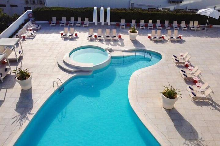 Hotel with Pool