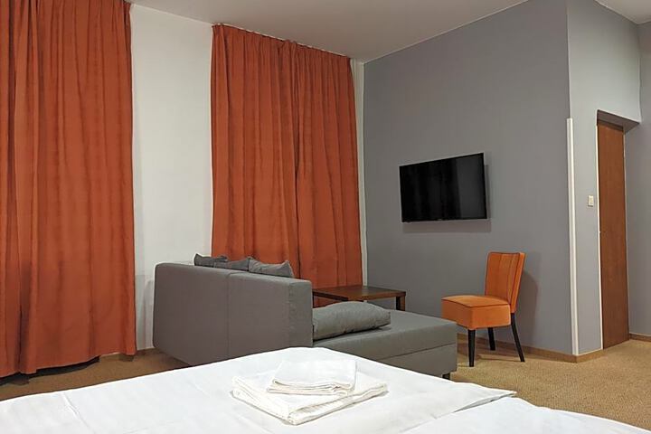 General 4 of 35