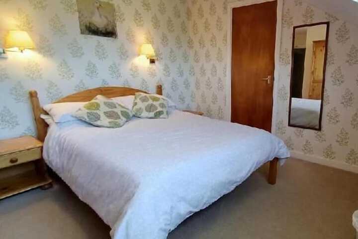 Room 8 of 43