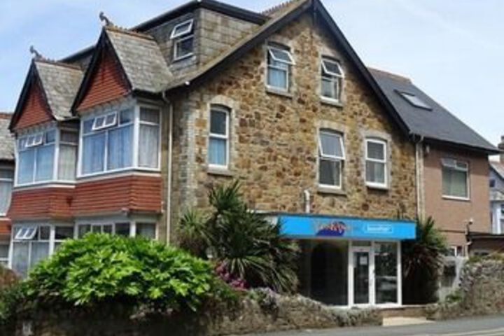 AbreakAway Lodge