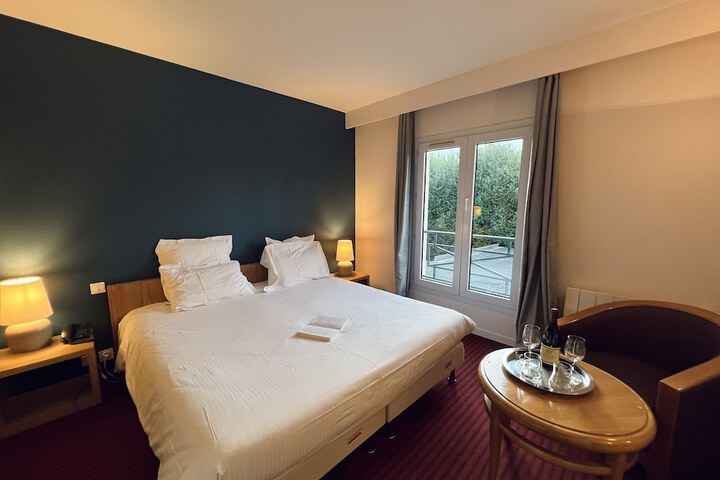 Room 3 of 30
