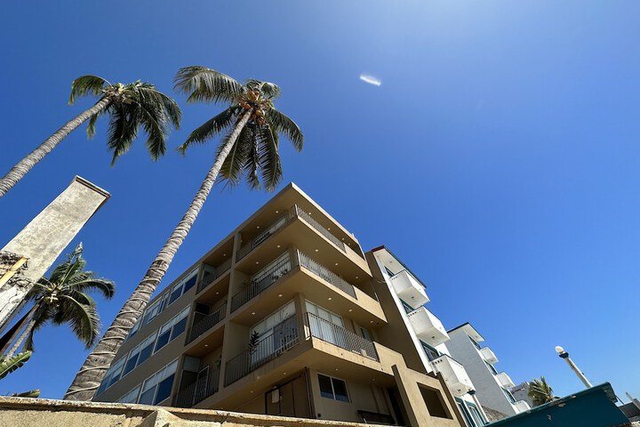 Marthas Suites & Hotel in Manzanillo