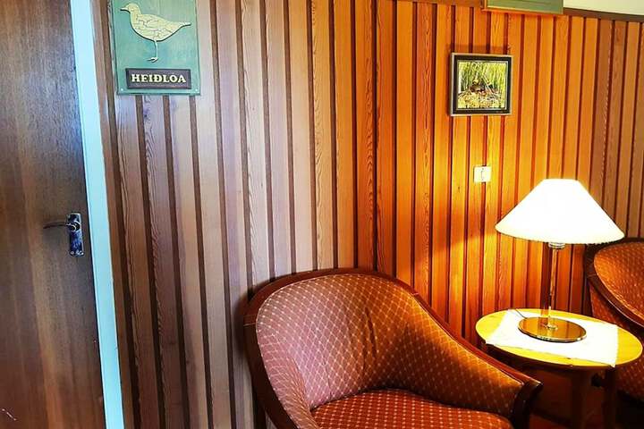 Room 8 of 52