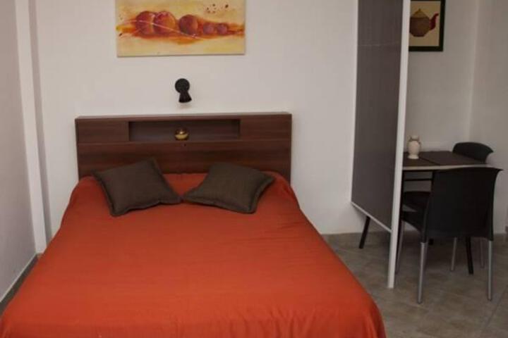Room 7 of 38