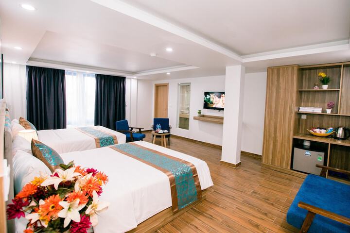 Room 8 of 29