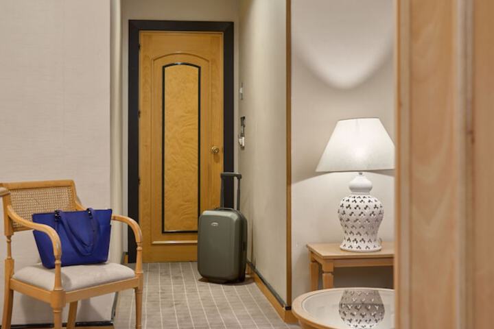 Room 40 of 80