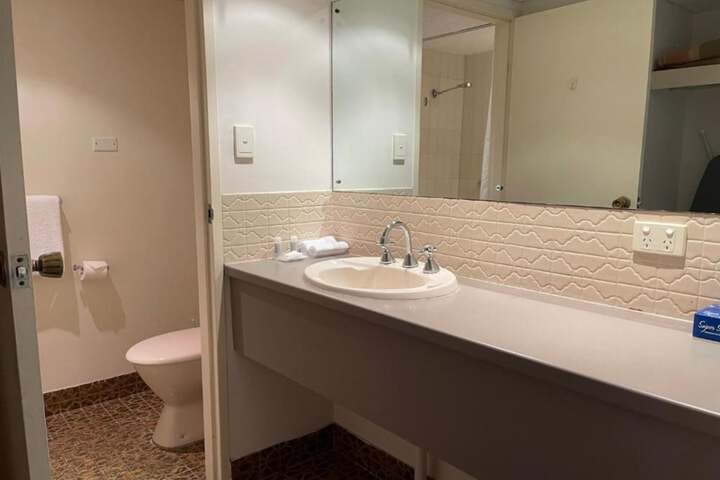 Room 44 of 52