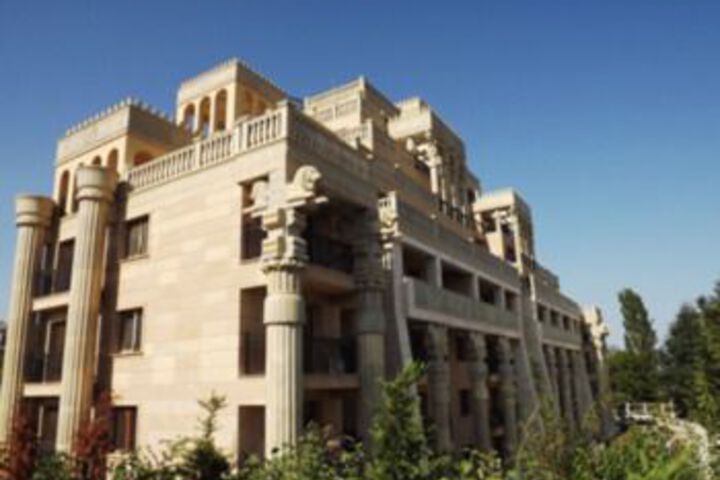 Hotel 7 of 28