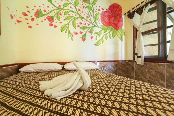 Room 5 of 33
