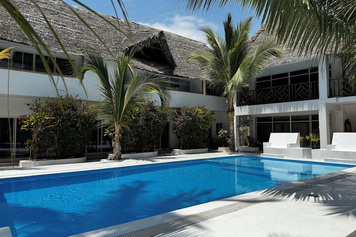 Pool 114 of 138