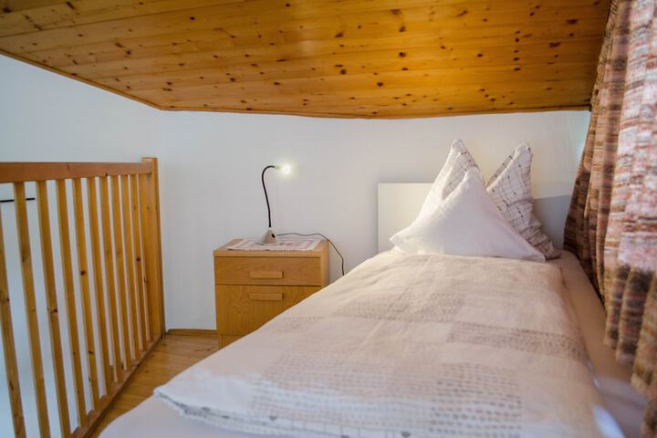 Room 20 of 92